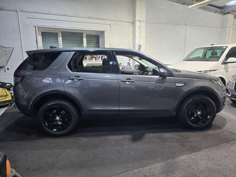 2018 Land Rover Discovery Sport 2.0 TD4 HSE 5dr [5 Seat] ESTATE DIESEL Manual