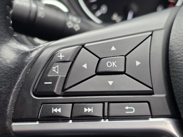 2018 Nissan Qashqai 1.6 dCi Tekna SUV 5dr Diesel XTRON Euro 6 (s/s) (130 ps) HATCHBACK Diesel Aut...