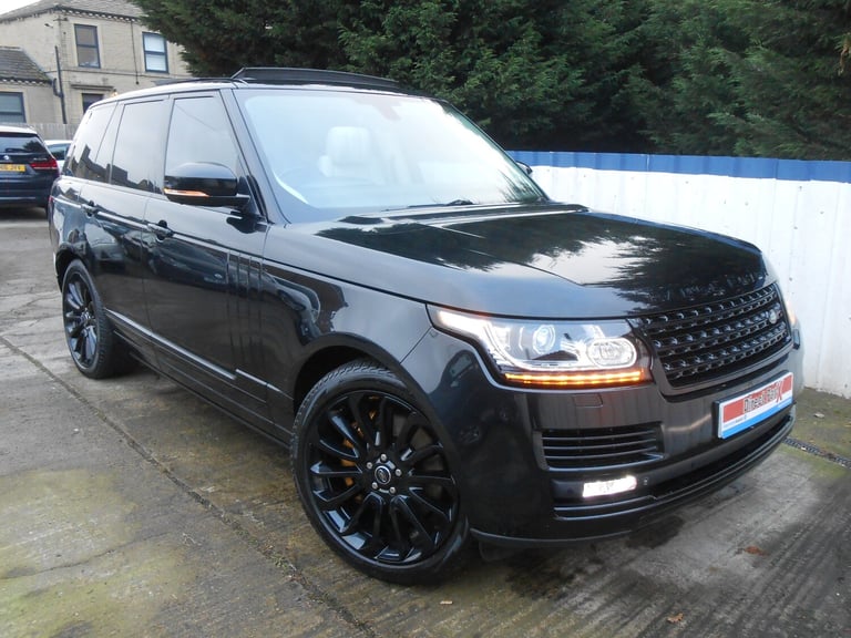 2013 Land Rover Range Rover 4 4 SDV8 AUTOBIOGRAPHY F/S/H ++ LOW MILES Diesel