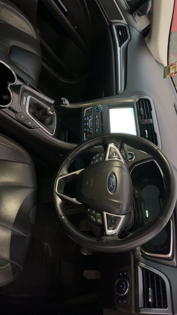 Ford, MONDEO, Hatchback, 2015, Manual, 1997 (cc), 5 doors