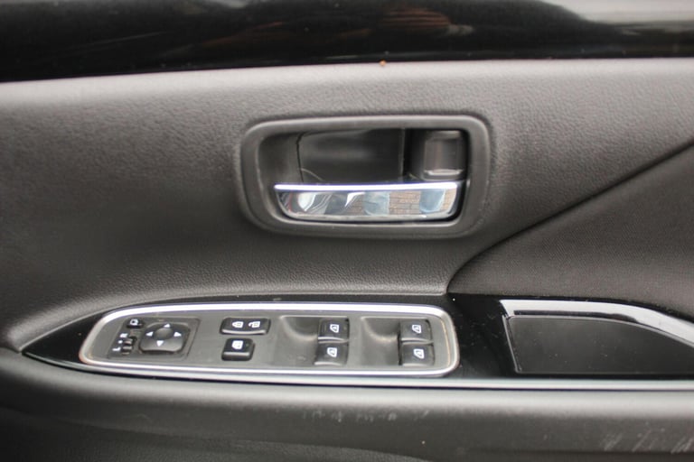 2019 Mitsubishi Outlander 2.4 PHEV Juro 5dr Auto ESTATE PETROL/ELECTRIC Automatic