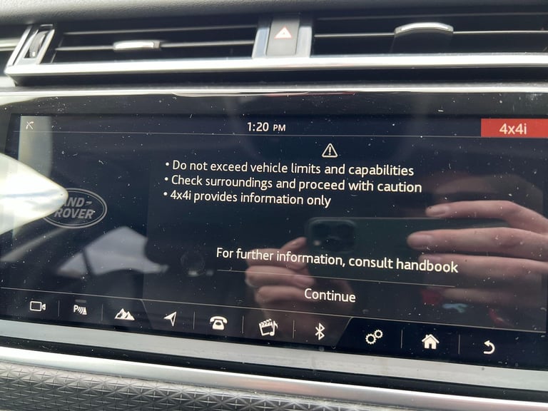 2017 Land Rover Range Rover Velar 2.0 D180 R-Dynamic S Auto 4WD Euro 6 (s/s) 5dr ESTATE Diesel Au...