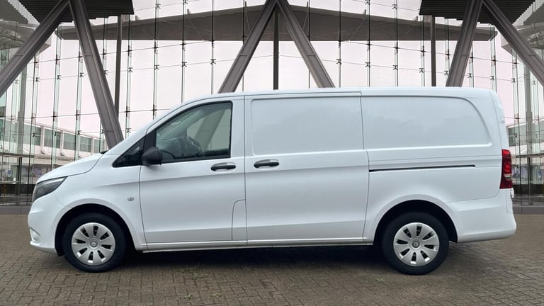 2021 Mercedes-Benz Vito 110CDI Progressive Panel Van FWD L2 Eu6 102 PANEL VAN Diesel Manual