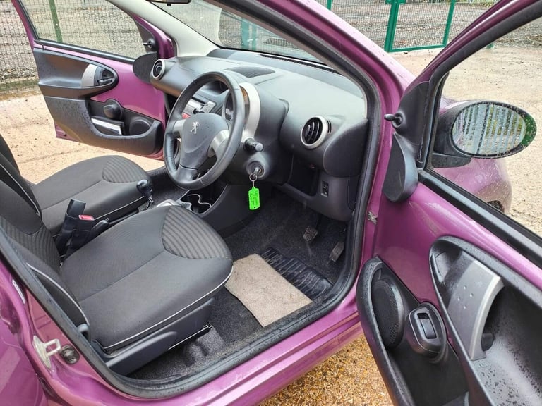 2013 Peugeot 107 1.0 12V Active 2 Tronic Euro 5 5dr Hatchback Petrol Automatic