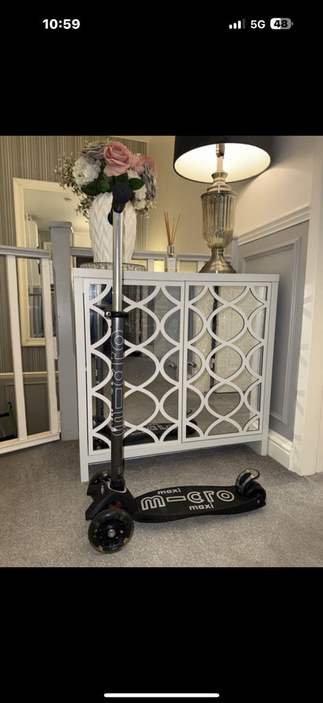 Maxi micro scooter deluxe LED 