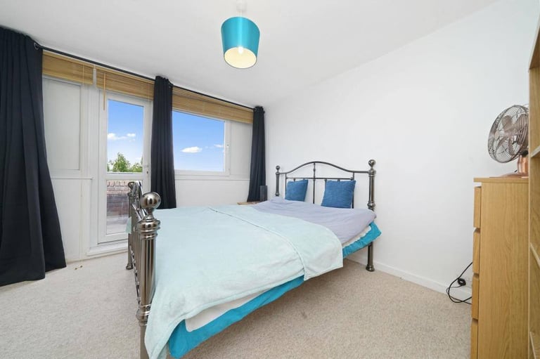 🏡 Lovely Double Room – Canning Town 🏡🗝
