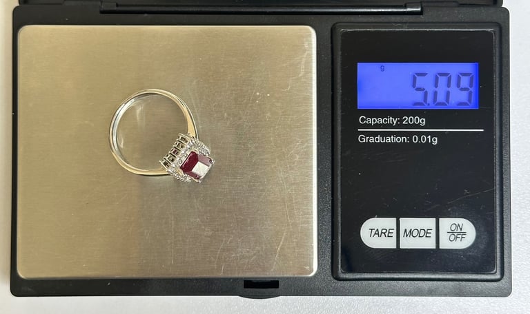 💥SILVER AFRICAN RUBY & DIAMOND RING - SIZE ‘S’ - £30 - COLLECT B26 QUOTE:S1602💥 