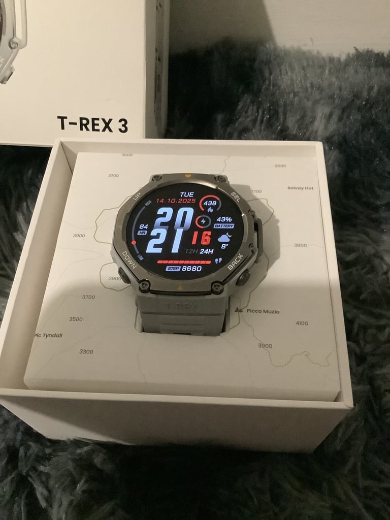 Amazfit T-Rex 3 Smartwatch – Silver – Excellent Condition – Hardly Used