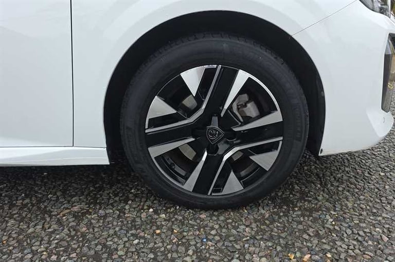 2024 Peugeot 208 1.2 PureTech 100 Allure 5dr HATCHBACK PETROL Manual