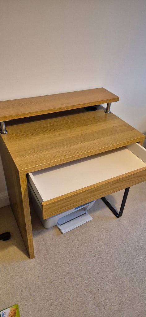 image for Wooden desk