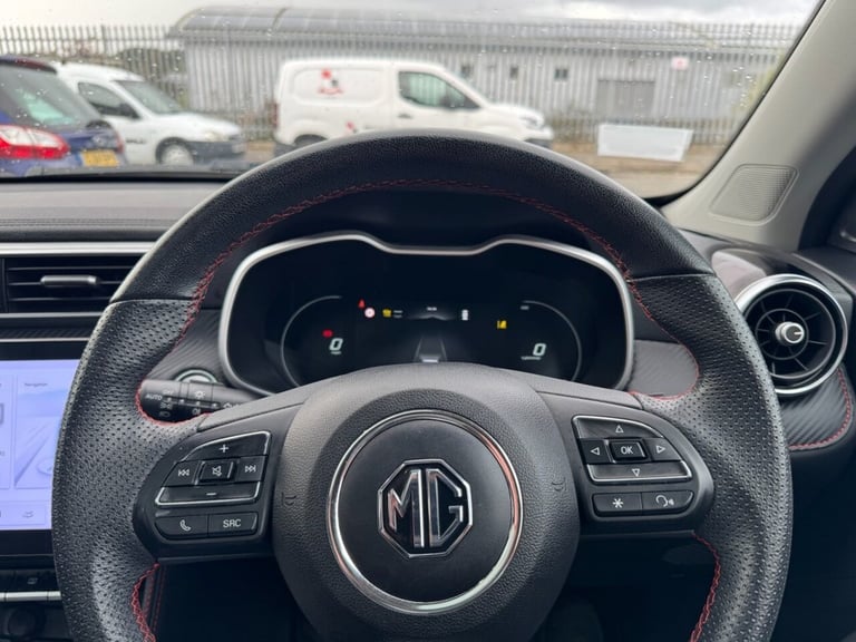 2021 MG MG ZS 72.6kWh Trophy Long Range SUV 5dr Electric Auto (156 ps) HATCHBACK ELECTRIC Automatic