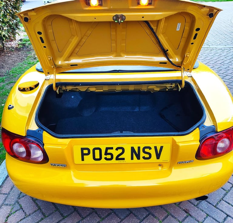 Mazda MX5 MK2.5 NB – Manual 1.6ltr, Low 52k Mileage
