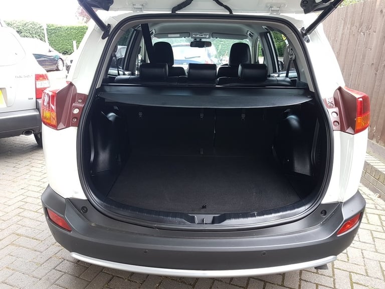 Toyota RAV4 D-4D INVINCIBLE AWD