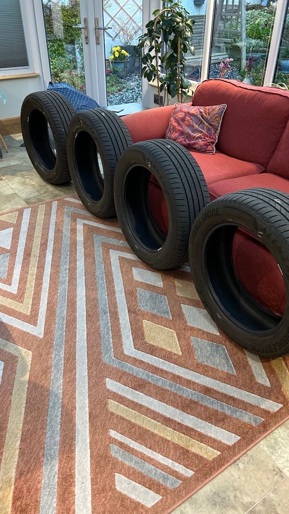 image for 4 Bridgestone Alenza 001 Tyres 235/55/R19  101V