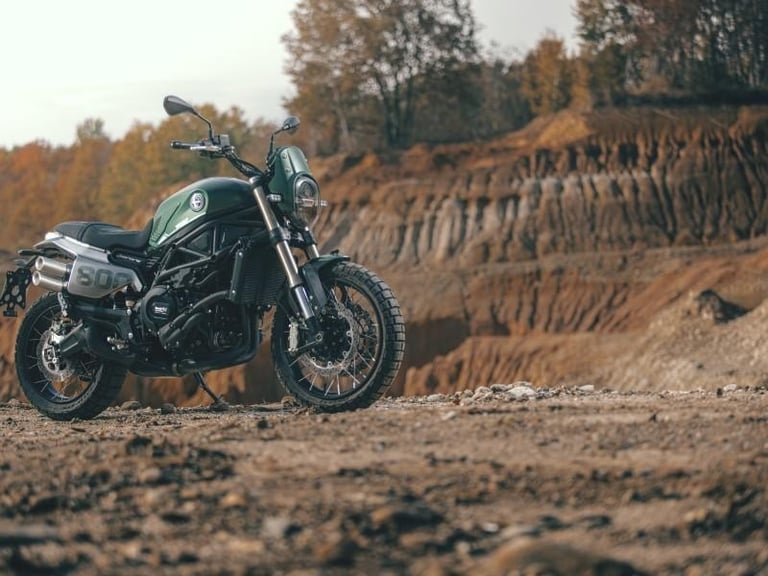 Benelli Leoncino 800 Trail Retro Bike Motorcycle Naked