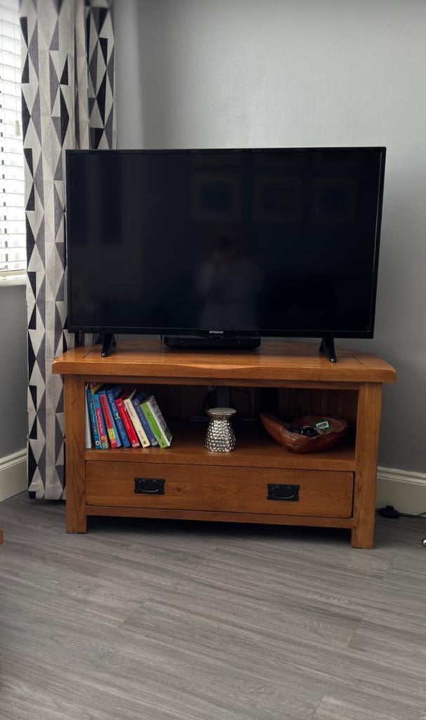 Rustic Solid Oak TV Unit Sideboard 
