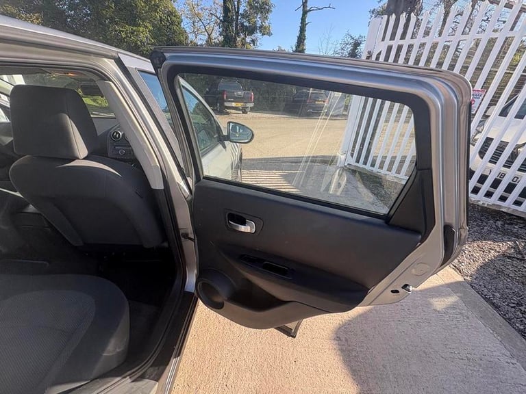 2010 Nissan Qashqai Qashqai Visia DCI Hatchback DIESEL Manual