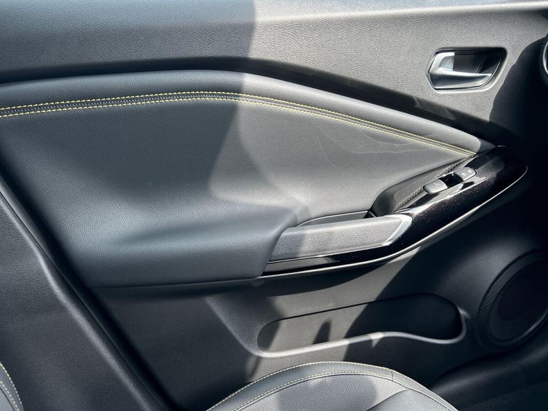 2025 Nissan Juke 1.6 N-Sport Auto Euro 6 5dr SUV PETROL/ELECTRIC Automatic