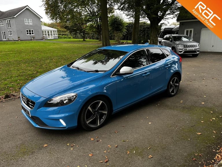 image for Volvo V40 R Design 2.0 T2 Nav Pro,in Blue metallic,Black Lth,FSH