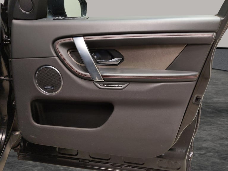 2020 Land Rover Discovery Sport 1.5 P300e 12.2kWh R-Dynamic HSE SUV 5dr Petrol Plug-in Hybrid Aut...