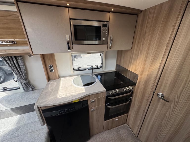 Swift Challenger 480 / 2 2016