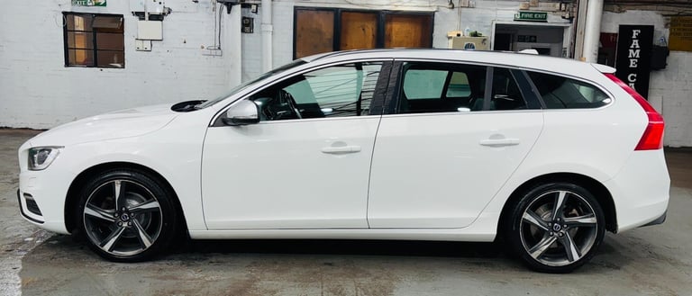 2014 Volvo V60 2.0 D4 R-Design Lux Euro 6 (s/s) 5dr ESTATE Diesel Manual