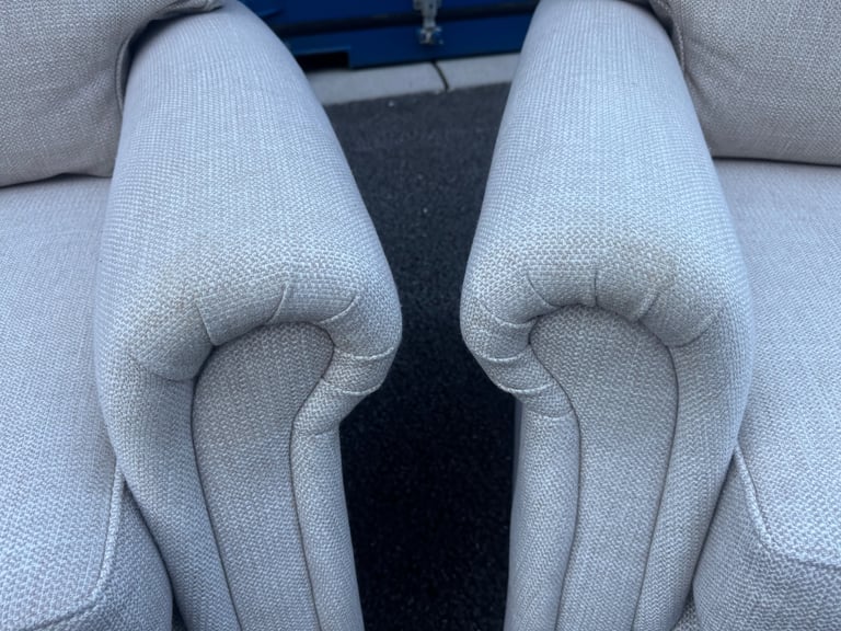 Very good quality three piece Suite thorngateupholstery