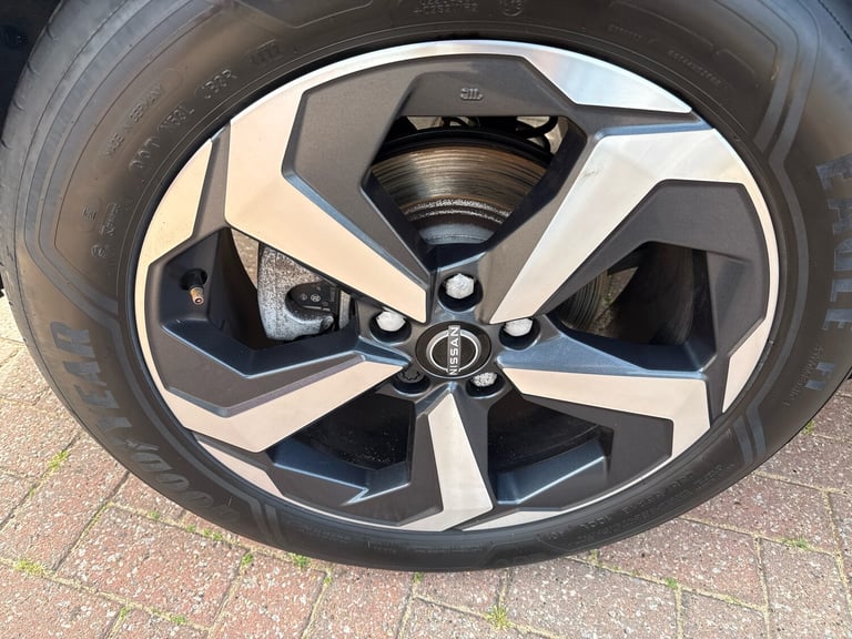 2022 Nissan Qashqai 1.3 Dig-T N-Connecta SUV/Crossover Petrol Manual