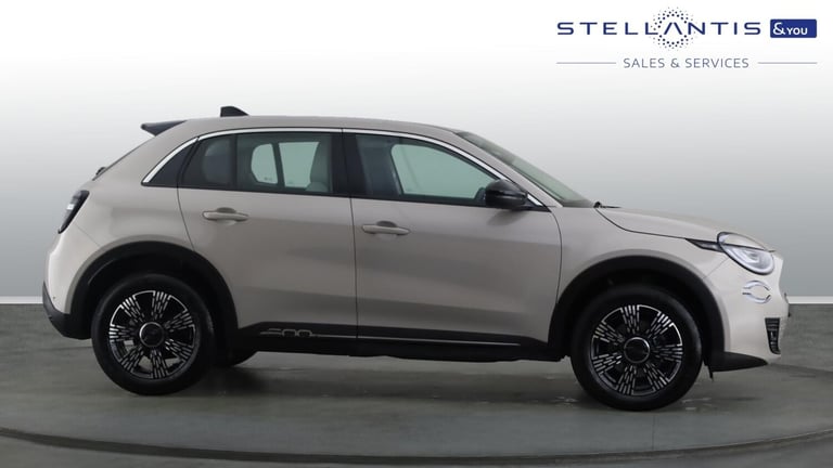 2024 Fiat 600 1.2 MHEV SUV 5dr Petrol Hybrid e-DCT Euro 6 (s/s) (100 ps) SUV Hybrid Automatic