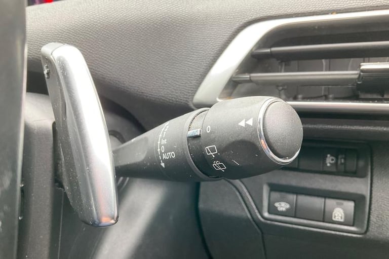 2022 Peugeot 5008 1.5 BlueHDi Allure 5dr EAT8 SEMI-AUTO Estate Diesel Semi Automatic