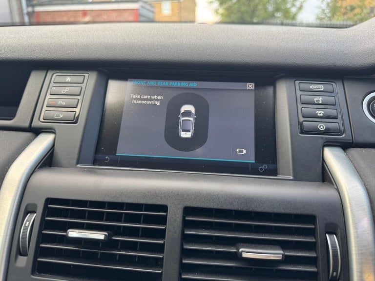 2017 Land Rover Discovery Sport 2.0 TD4 HSE 4WD Euro 6 (s/s) 5dr ESTATE Diesel Manual