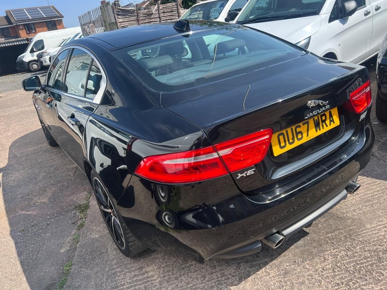 2017 Jaguar XE 2.0d Portfolio Auto AWD Euro 6 (s/s) 4dr SALOON Diesel Automatic