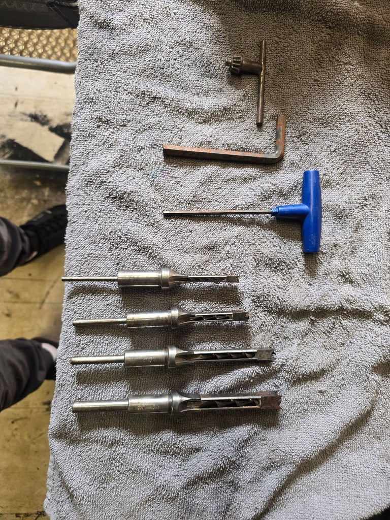 Bench mortiser delta