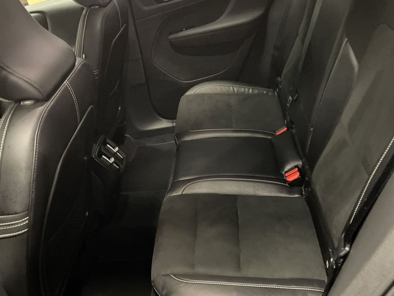 2021 Volvo XC40 2.0 B4 MHEV R-Design SUV 5dr Petrol Hybrid Auto Euro 6 (s/s) (197 ps) ESTATE PETR...