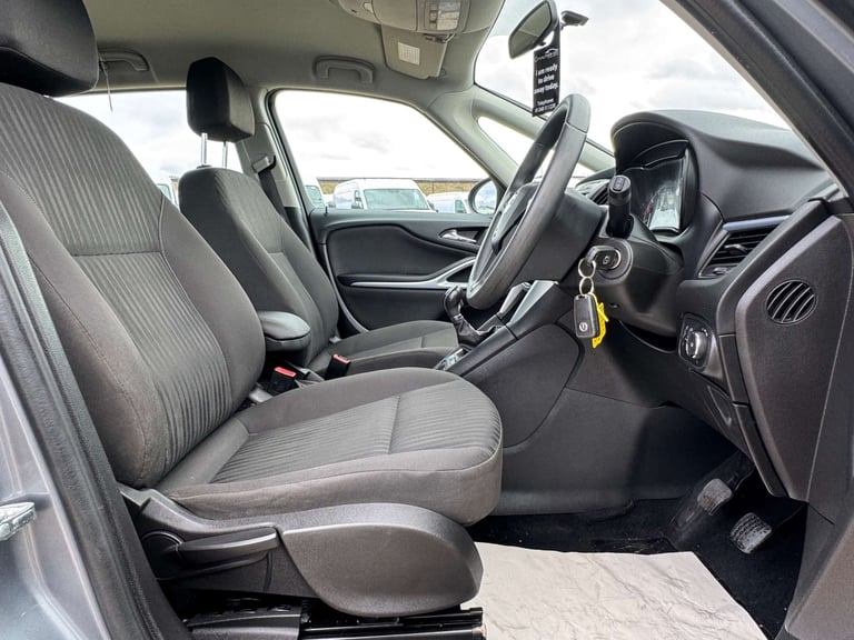 2017 Vauxhall Zafira Tourer 1.4 Zafira Tourer Design T 5dr MPV Petrol Manual
