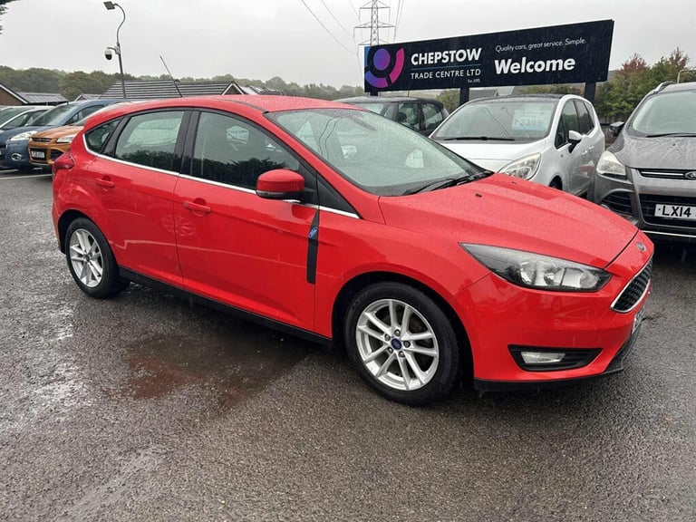 image for 2015 Ford Focus 1.6 TDCi Zetec Hatchback 5dr Diesel Manual Euro 5 (s/s) (115 ps) Hatchback Diesel...