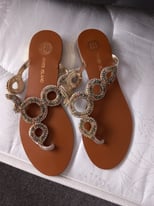 River island sandals size 6