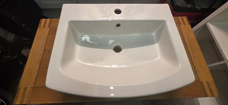 Sink & pedestal 