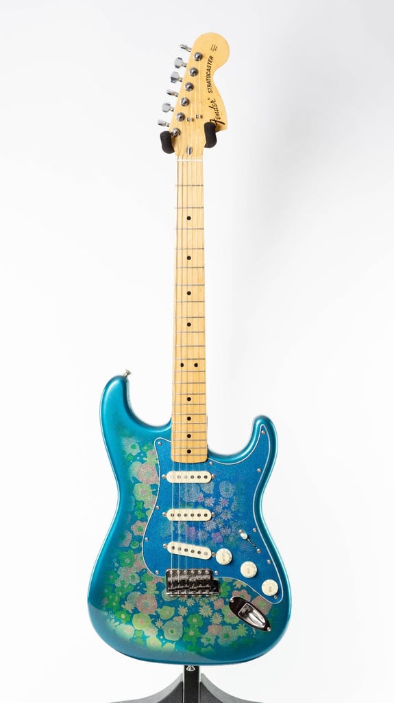 Fender MIJ Blue Flower Stratocaster 1993