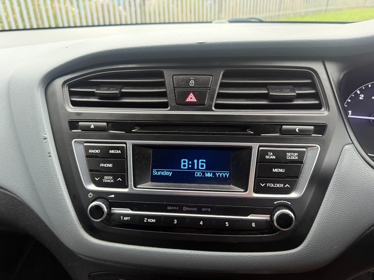 2015 HYUNDAI I20 SE CRDI HATCHBACK WHITE DIESEL