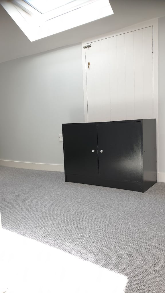 Double Room with lots of storage 