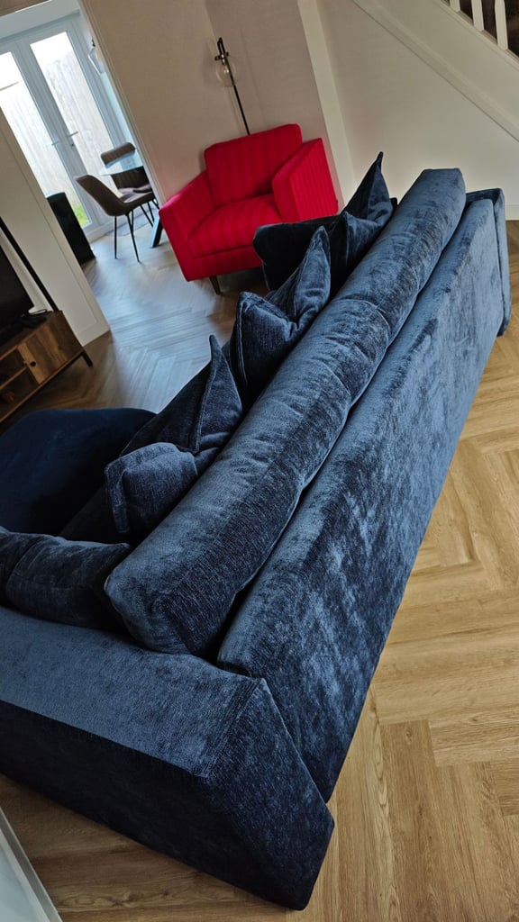 Ted Baker × DFS Brompton Grande Sofa – Pillows & Ottoman Included – Excellent Condition – £750