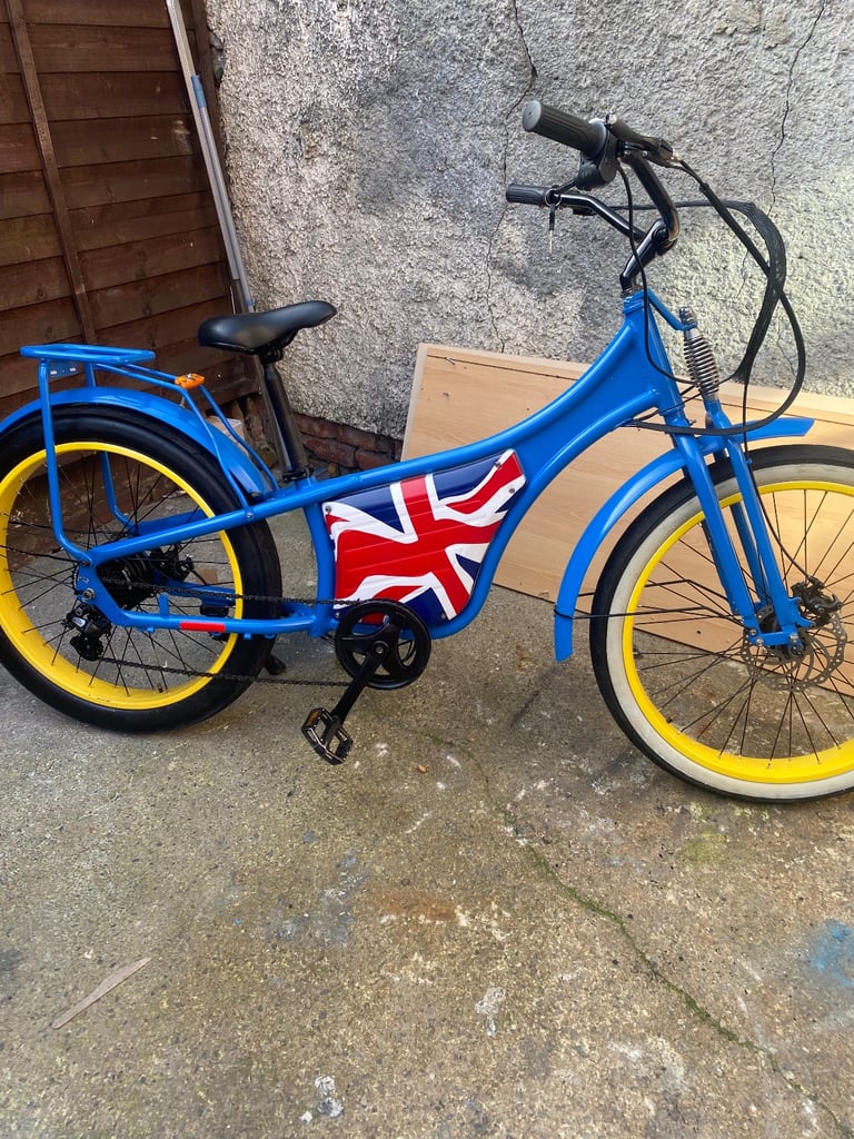 image for Beach cruiser fat tyre electric bike 