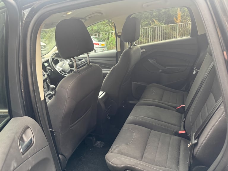 Ford, KUGA, Hatchback, 2014, Manual, 1997 (cc), 5 doors
