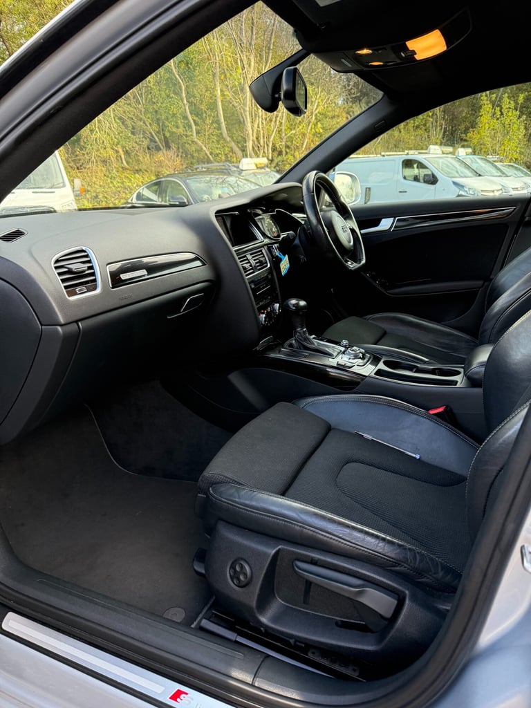 2014 Audi A4 2.0 TDI 177 Quattro Black Edition 4dr S Tronic, No VAT SALOON Diesel Automatic