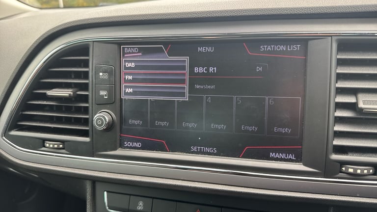 2017 SEAT Leon 1.2 TSI SE Dynamic Technology 5dr HATCHBACK PETROL Manual