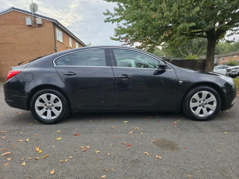 2012 Vauxhall Insignia 2.0 CDTi SRi Nav [160] 5dr Auto HATCHBACK DIESEL Automatic