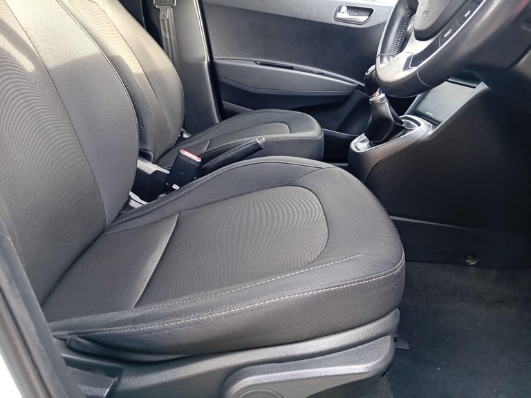 2018 Hyundai i10 1.0 Premium Euro 6 5dr HATCHBACK Petrol Manual