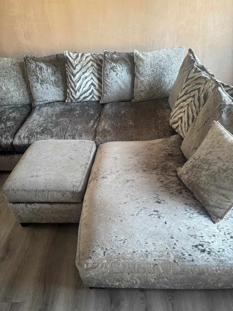 image for Crushed Velvet Sofa