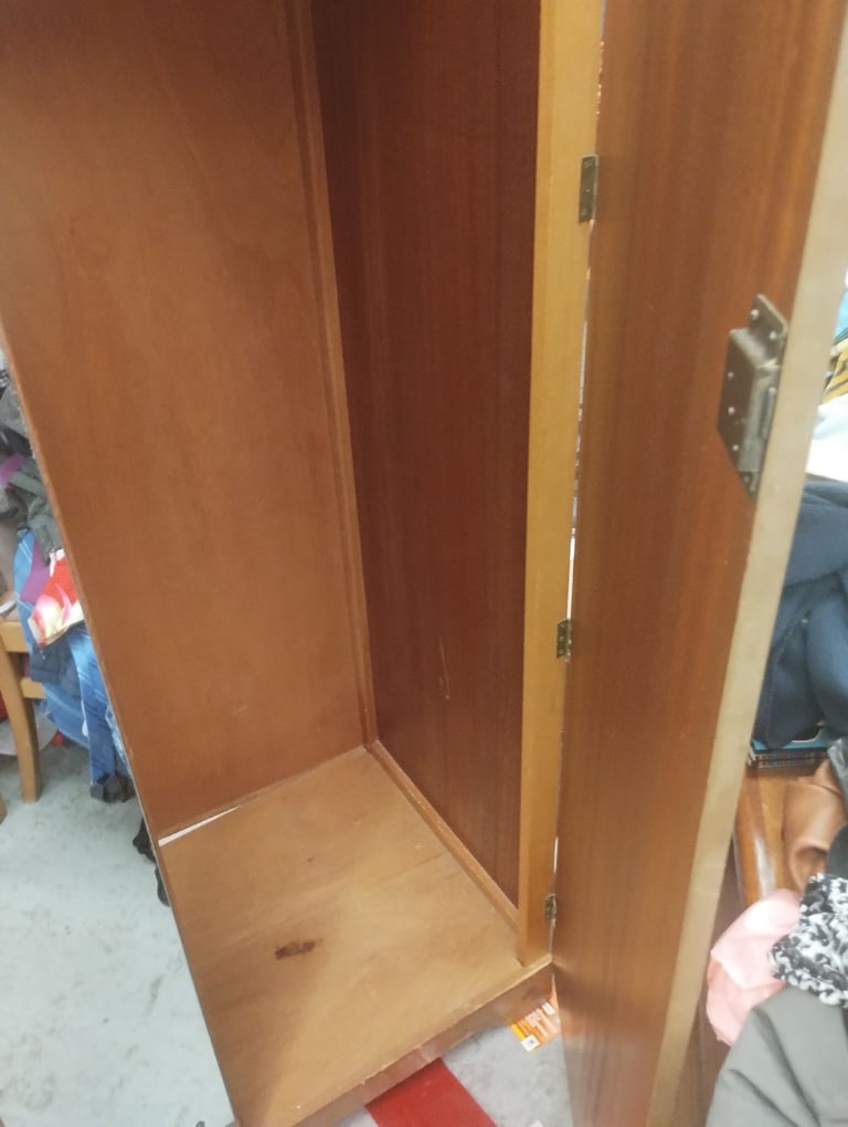Wardrobe 